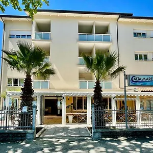 https://hotel-altamarea-cesenatico.emilia-romagnahotels.net