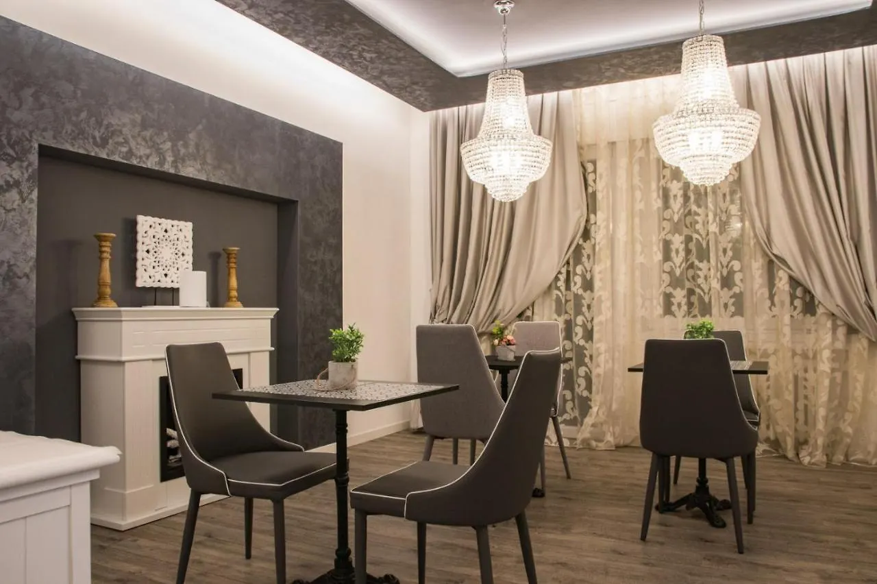 Double A Guest House Mestre